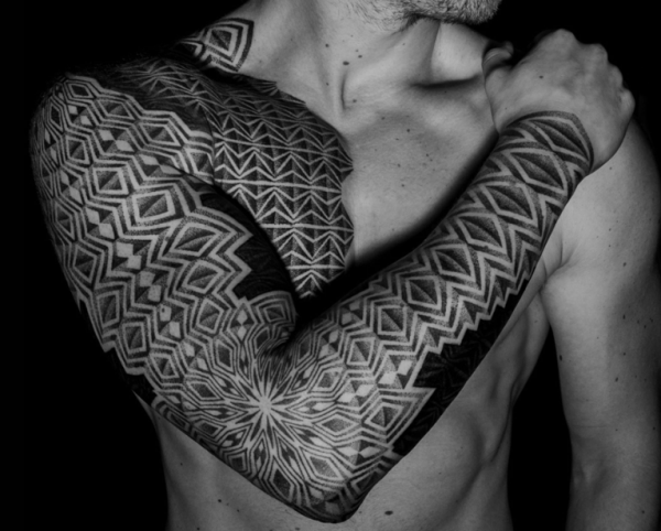 Tato Karya Seni Kontemporer dalam Dotwork